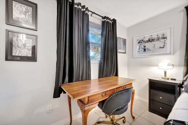 Building Photo - 5025 9th Ave S