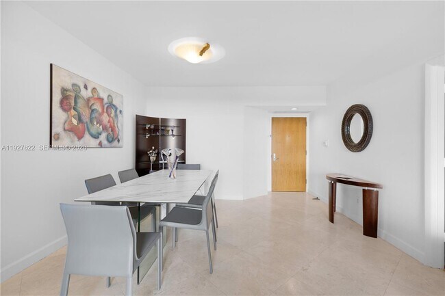 Building Photo - 21055 Yacht Club Dr