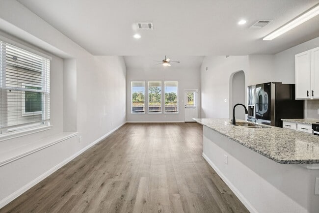 Building Photo - 23523 Montague Dr