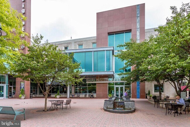 Building Photo - 2720 S Arlington Mill Dr