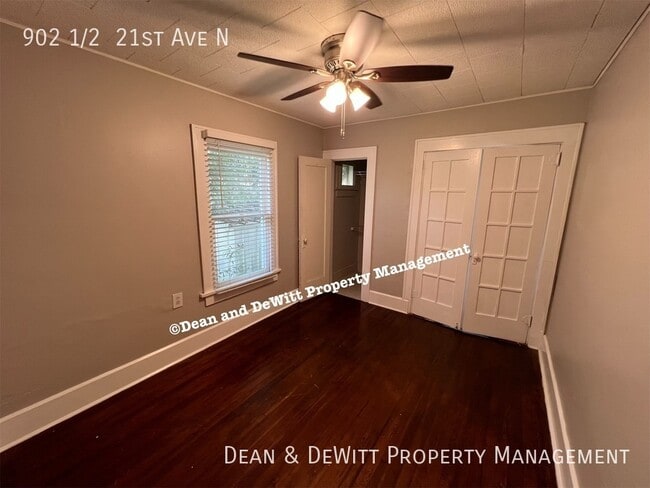 Building Photo - 902 1/2  21st Ave N-