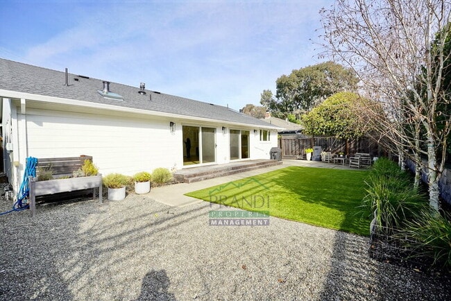 Building Photo - 89 Spindrift Passage