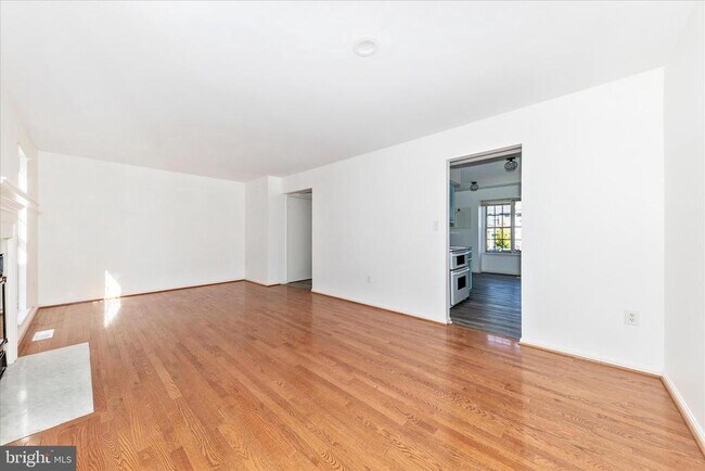 Building Photo - 13303 Country Ridge Dr