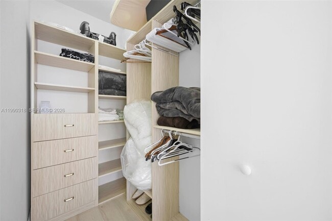 Building Photo - 21055 Yacht Club Dr