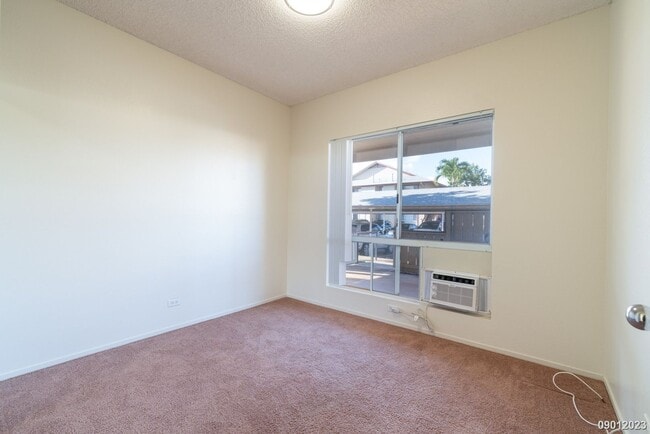 Building Photo - Palm Court, $2645, 2br/2ba Townhouse w/2 p...