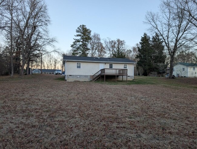 Building Photo - 8700 Doss Rd