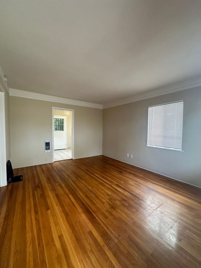 Building Photo - 12305OC