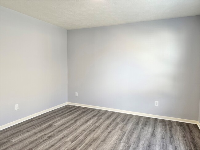 Building Photo - 4411 Ireland Ln