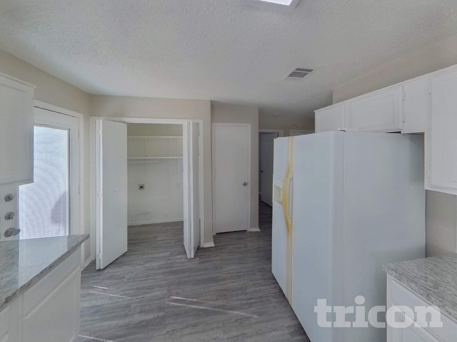 Building Photo - 8406 Americas Cup