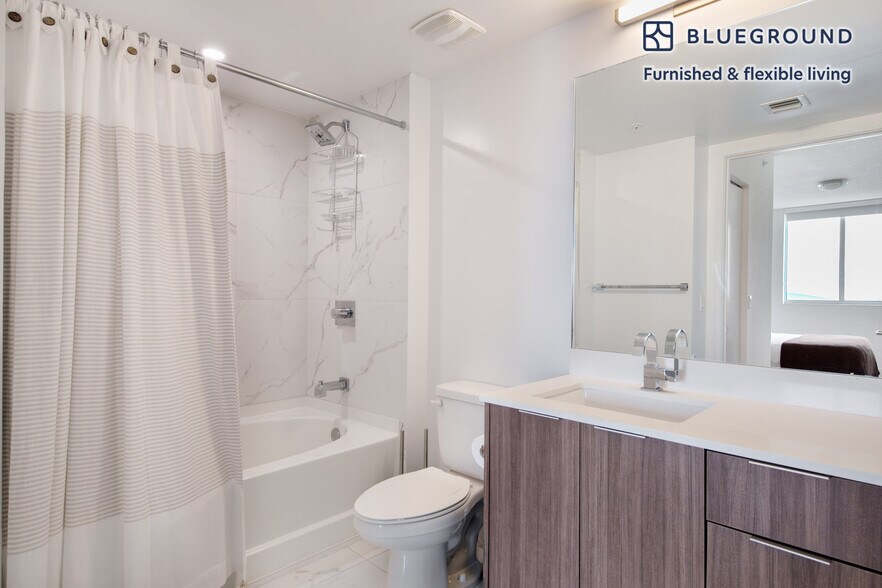 Building Photo - 1000 NW 7th St