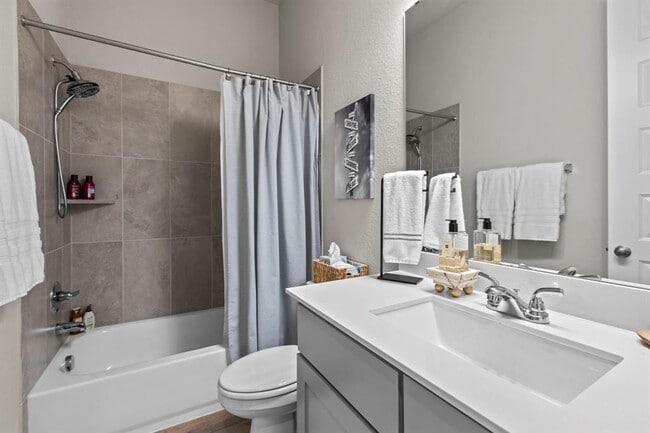 Building Photo - 313 Terrene Trl