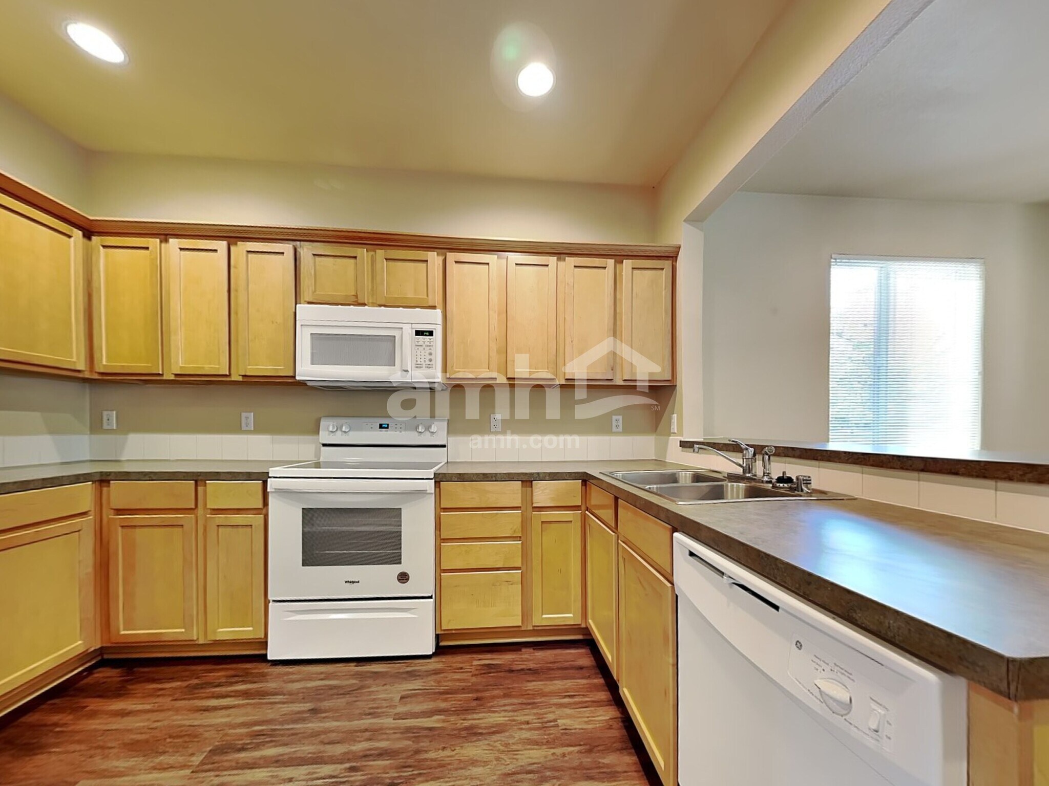 Building Photo - 6512 Virginia St SE