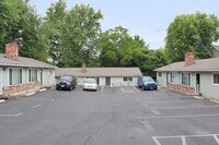 Building Photo - 10535-10535 NE Fremont St