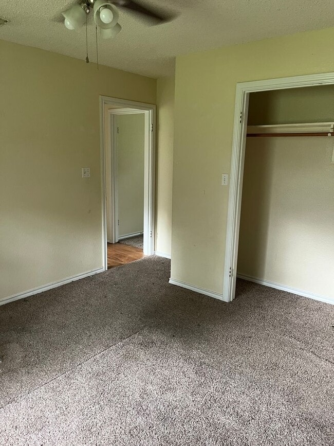 Building Photo - 604 Leftwich St