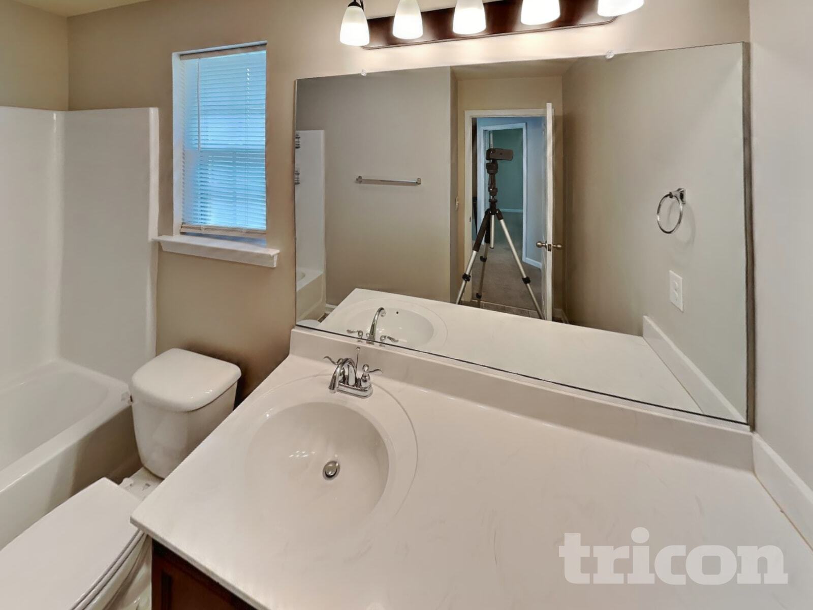 Building Photo - 4676 Midstream Crossing Dr