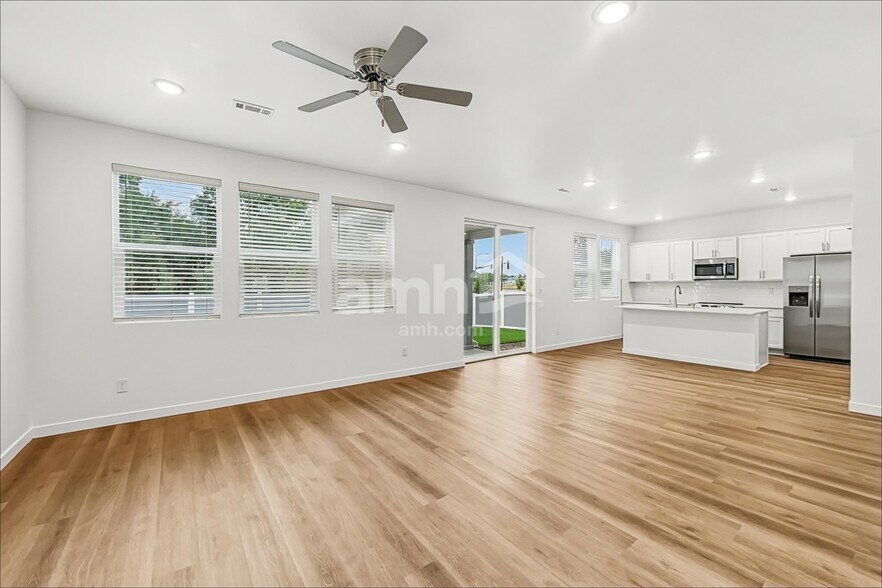 Building Photo - 8023 Verona Lp SW
