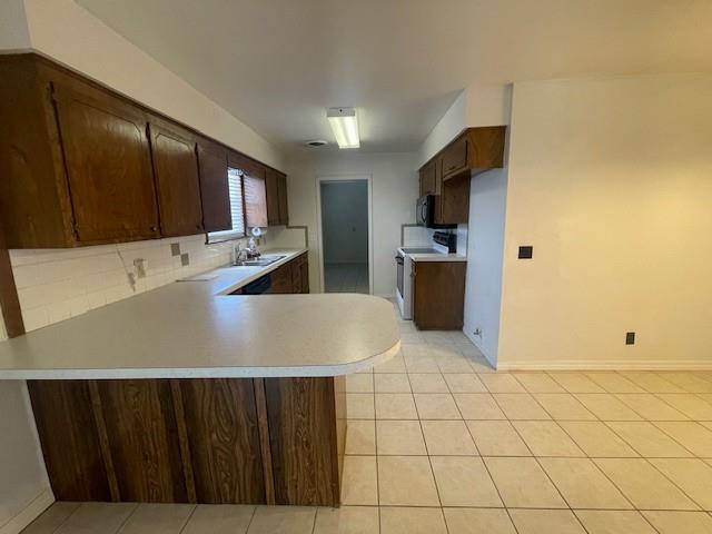 Building Photo - 2305 Sandy St