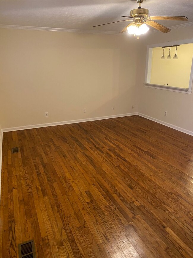 Building Photo - Watkinsville Gem! Cul-de-Sac + Creek Frontage in Cedar Hills