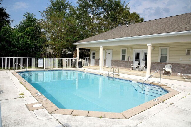 Building Photo - 1810 Shay-Lin Ct