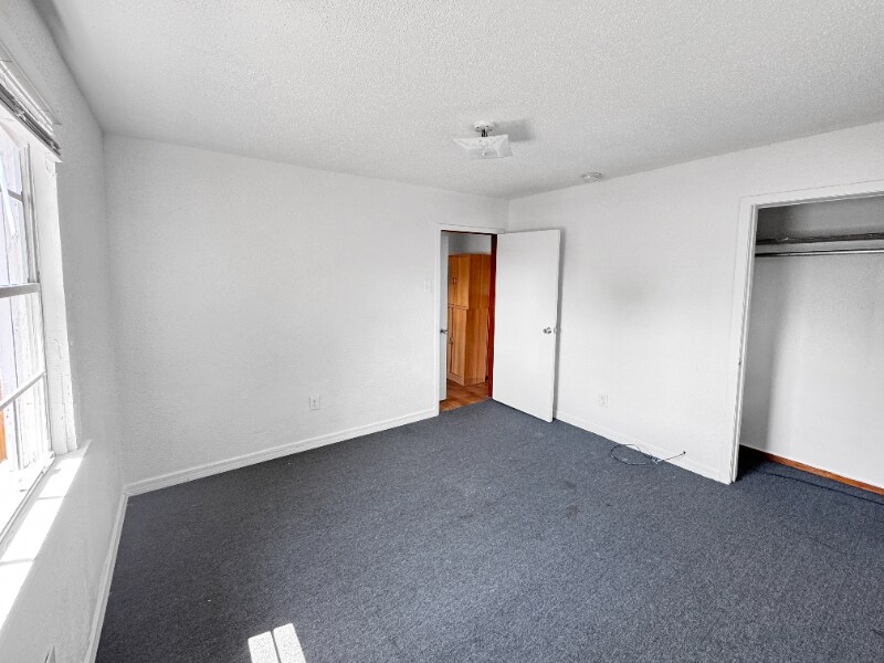 Building Photo - 322 Leboeuf St