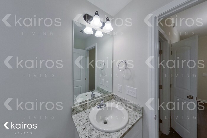 Building Photo - 820 Heather Dr