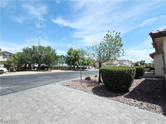 Building Photo - 1035 Appaloosa Hills Ave