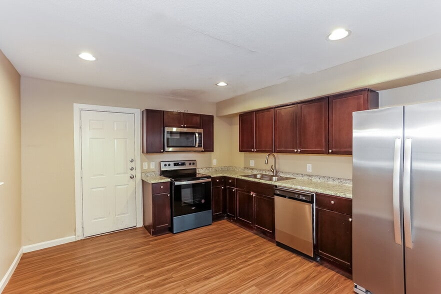 Building Photo - 347 Linkview Dr