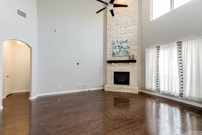 Building Photo - 3319 Brooktree Ct
