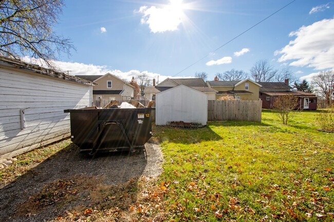 Building Photo - Two Bedroom, Single Family Home