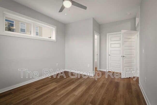 Building Photo - 918 Porter St