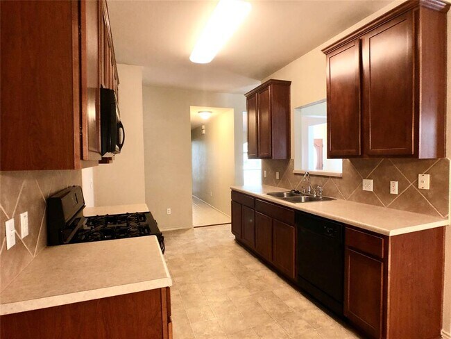 Building Photo - 2141 Pearson Way