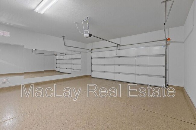 Building Photo - 3263 S Miller Dr