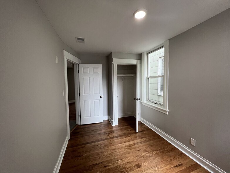 Building Photo - 53 Hawkins St