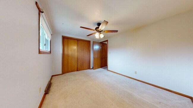 Building Photo - Madison School's- 2 Bedroom Brick Ranch with Garage!