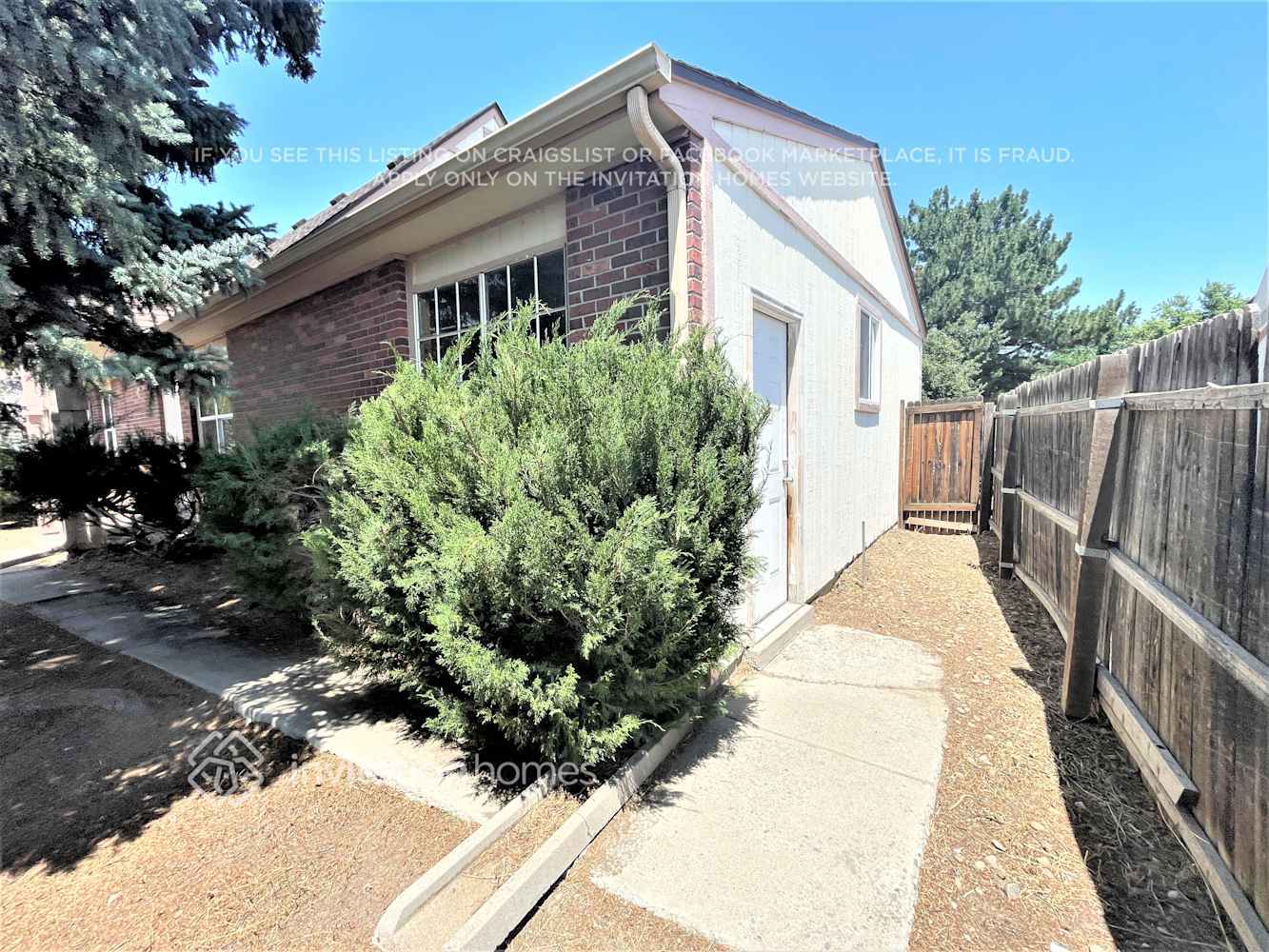 Building Photo - 14995 E Stanford Dr
