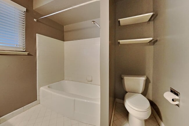 Building Photo - 10251029wo