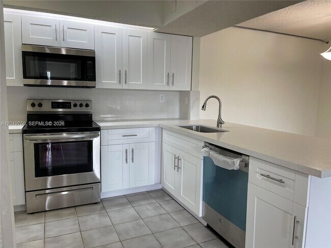 Building Photo - 8500 SW 212th St