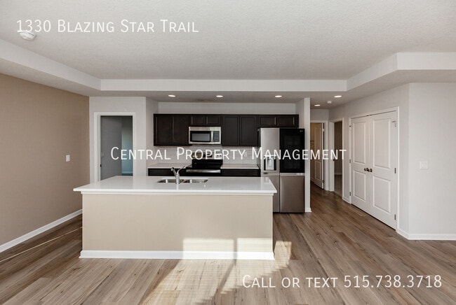 Building Photo - 1330 Blazing Star Dr