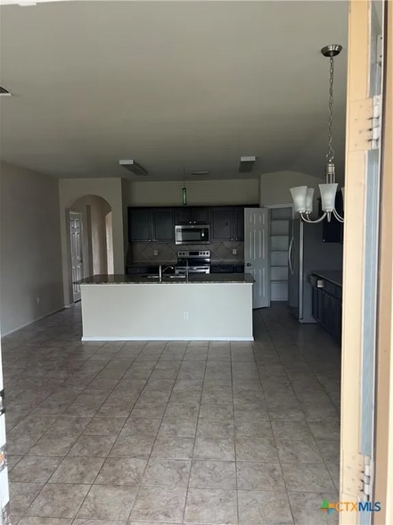 Building Photo - 5407 Two Brothers Ln