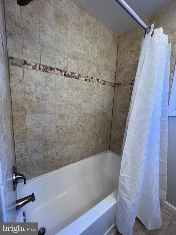 Building Photo - 2704 Dartmouth Rd