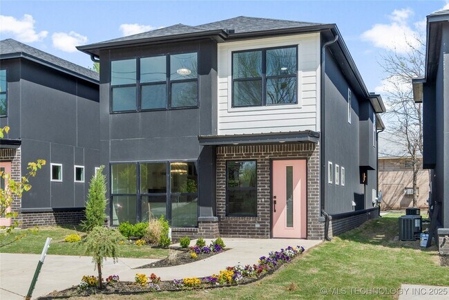 Building Photo - 103 N Atlanta St