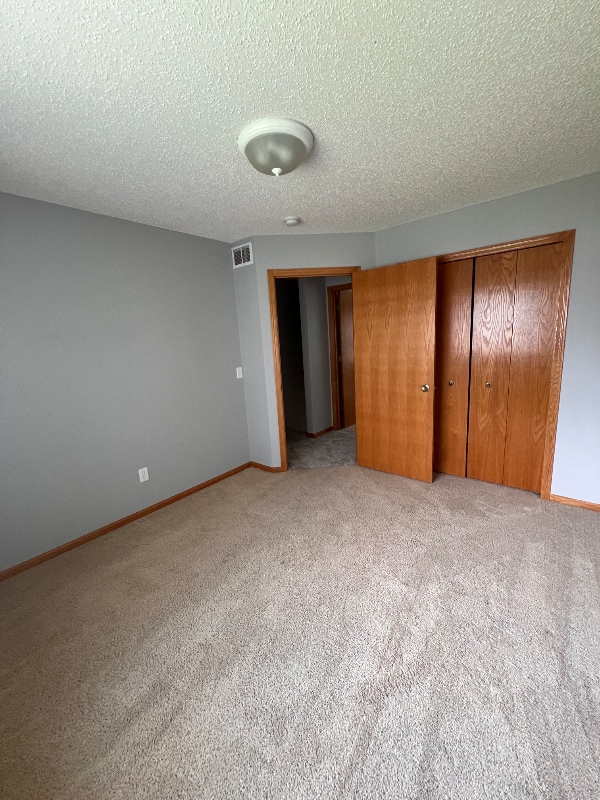 Building Photo - 54 Meadowlark Dr