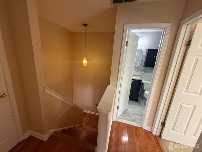 Building Photo - 1302 Edison Glen Terrace