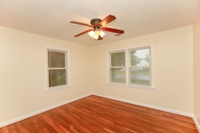 Building Photo - Gorgeous home rental in Virginia Beach!