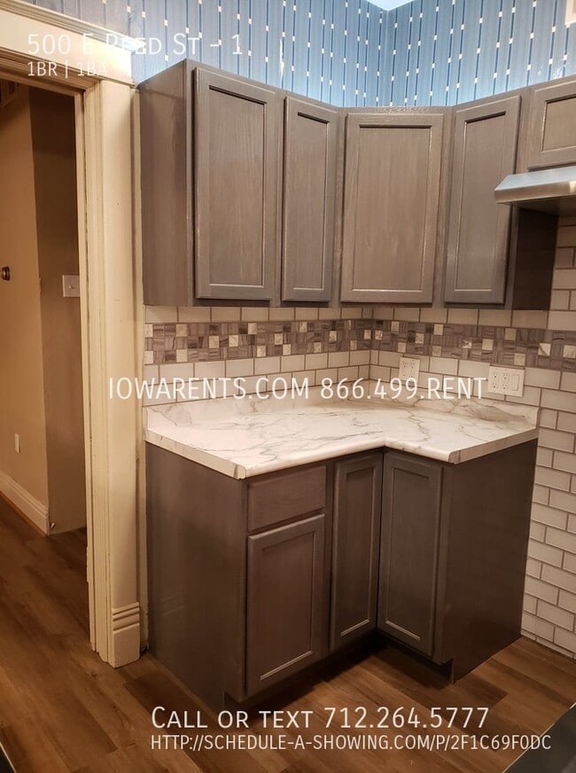 Building Photo - 500 E Reed St