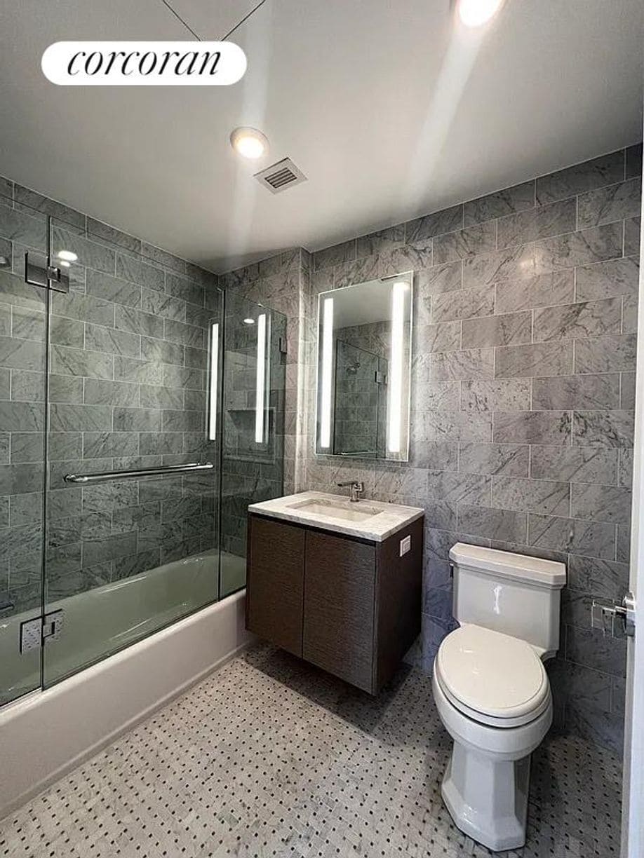 Building Photo - 128 Columbia Heights