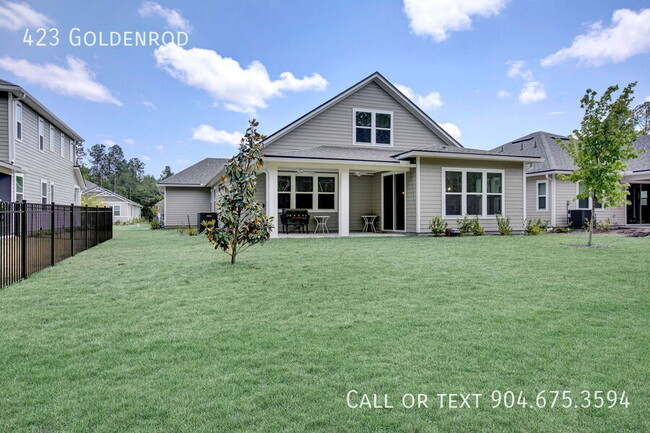 Building Photo - 423 Goldenrod-