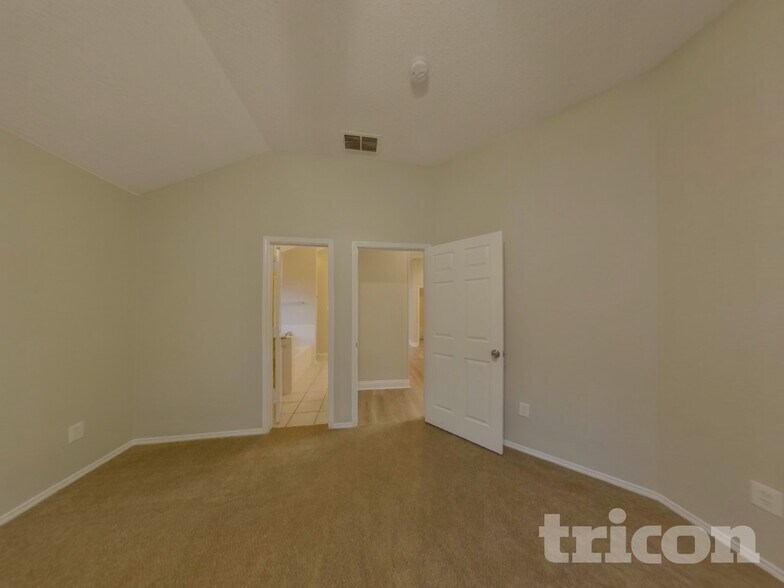 Building Photo - 3912 Cannonwood Dr