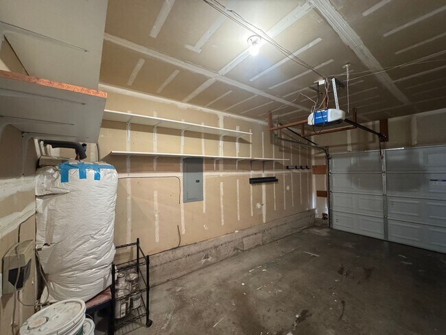 Building Photo - 2009 E 38th St