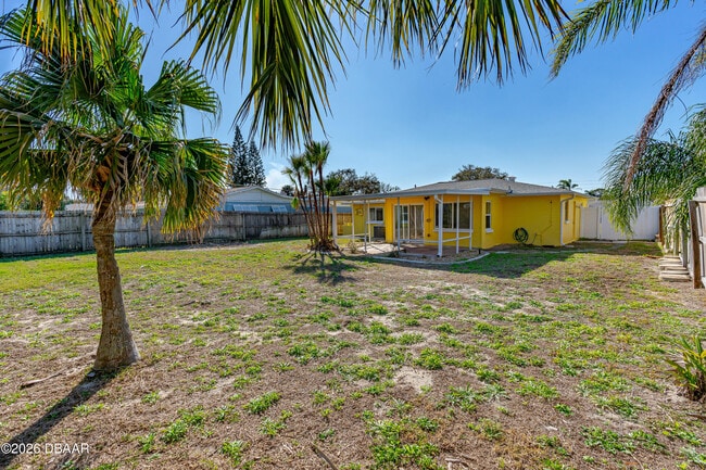 Building Photo - 152 Longwood Dr